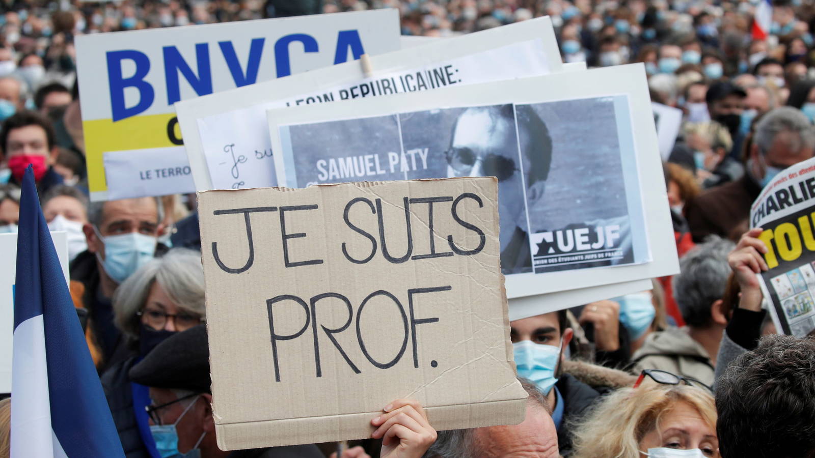 je-suis-prof-miles-de-franceses-salen-a-la-calle-para-rechazar-el-terrorismo-islamico